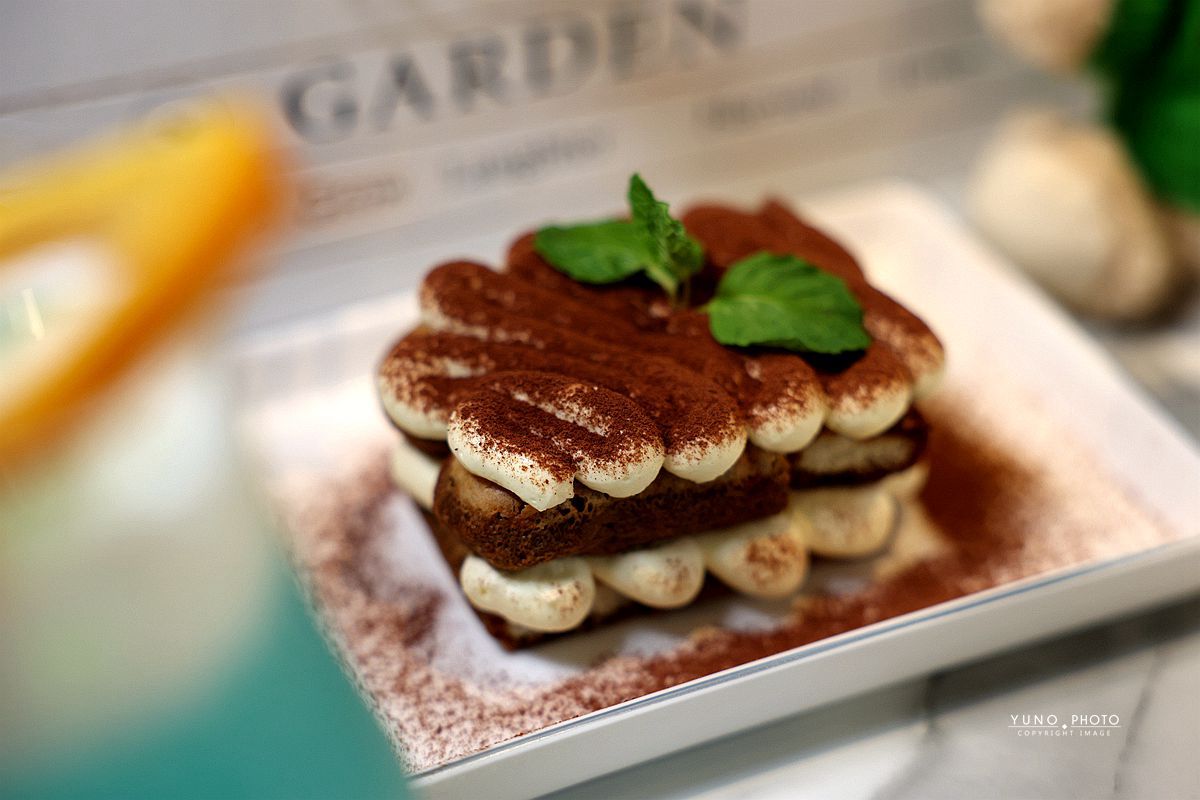 20251109-4lazg 20251109-4lazg