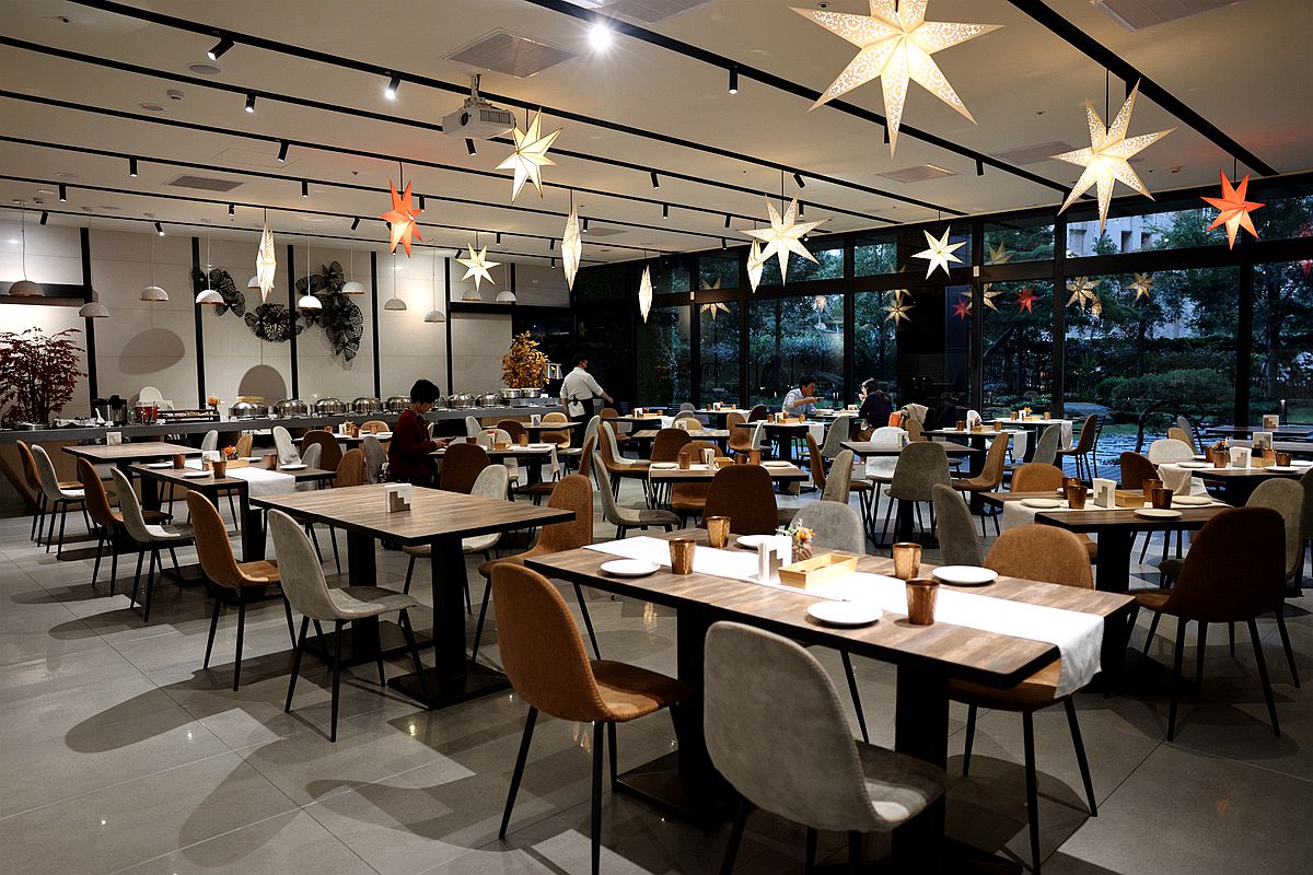 20251109-9busb 20251109-9busb