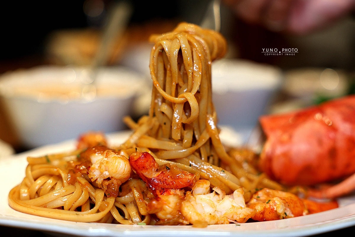 20251109-azug7 20251109-azug7