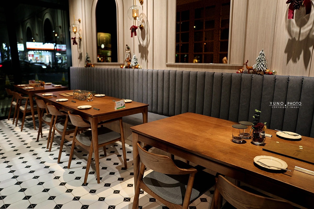 20251109-lbcj8 20251109-lbcj8