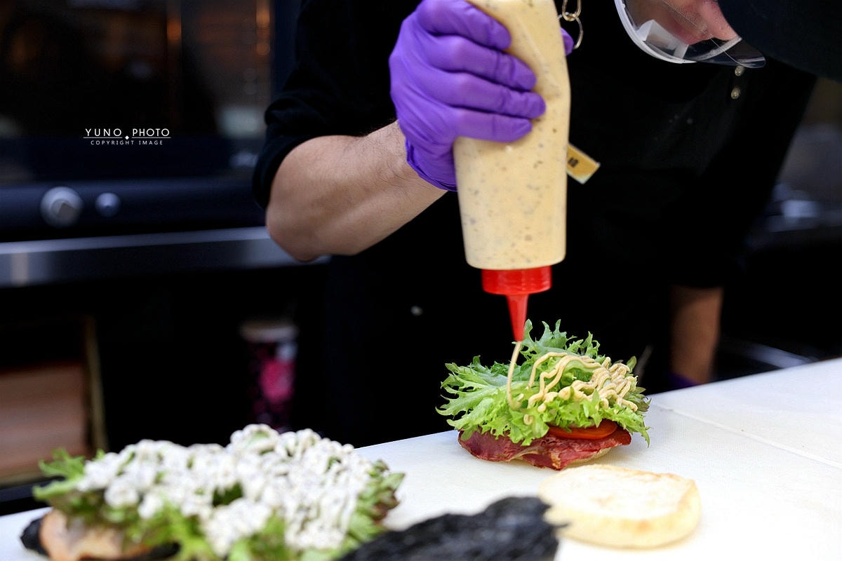 20251109-u2slg 20251109-u2slg