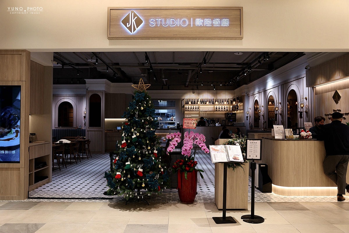 20251109-z1e36 20251109-z1e36