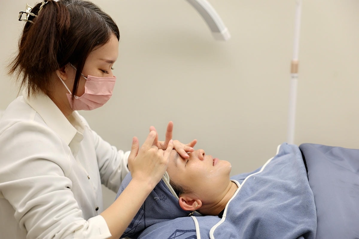 20251109-kiewv 20251109-kiewv