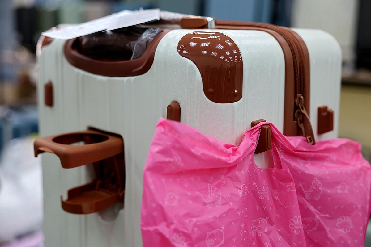 20251109-jm8qx 20251109-jm8qx