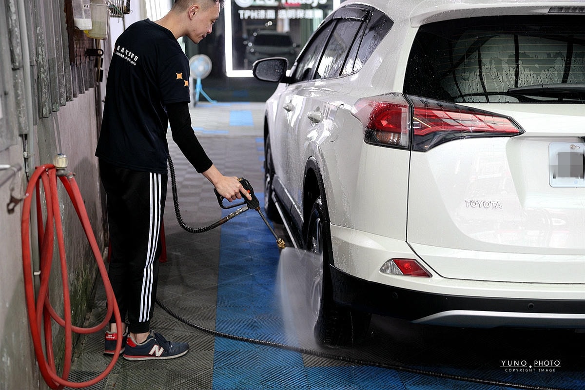 20251109-z2i3g 20251109-z2i3g