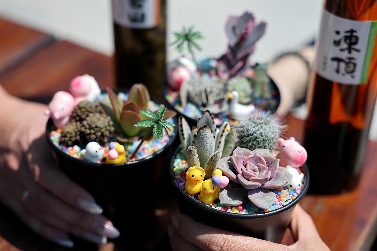 20251109-2h404 20251109-2h404