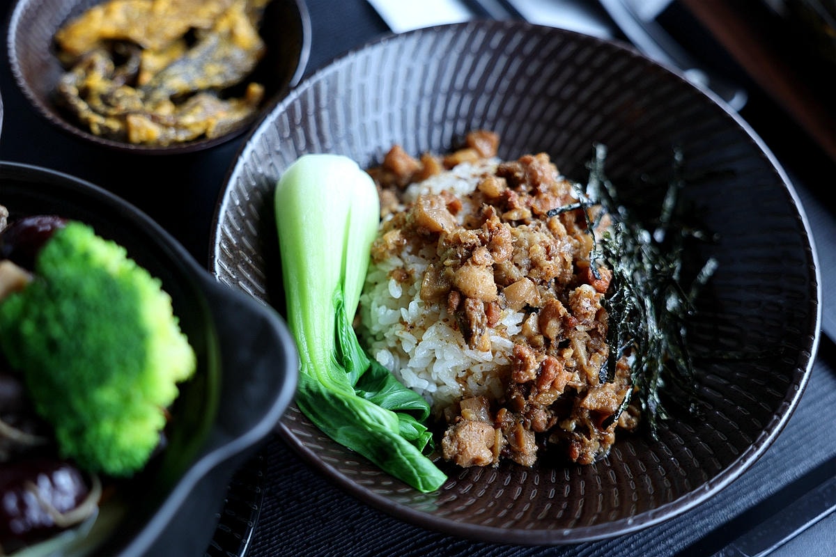 20251109-3t2q5 20251109-3t2q5