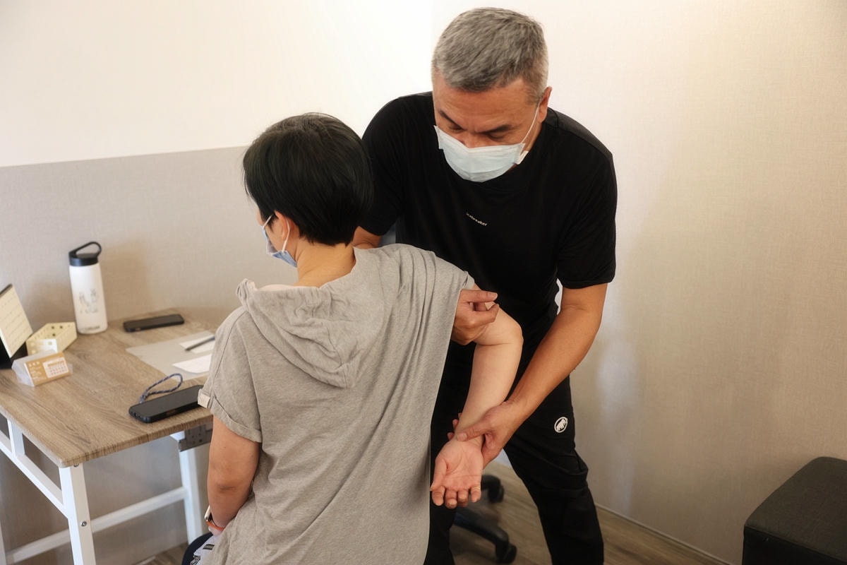 20251109-46p8k 20251109-46p8k