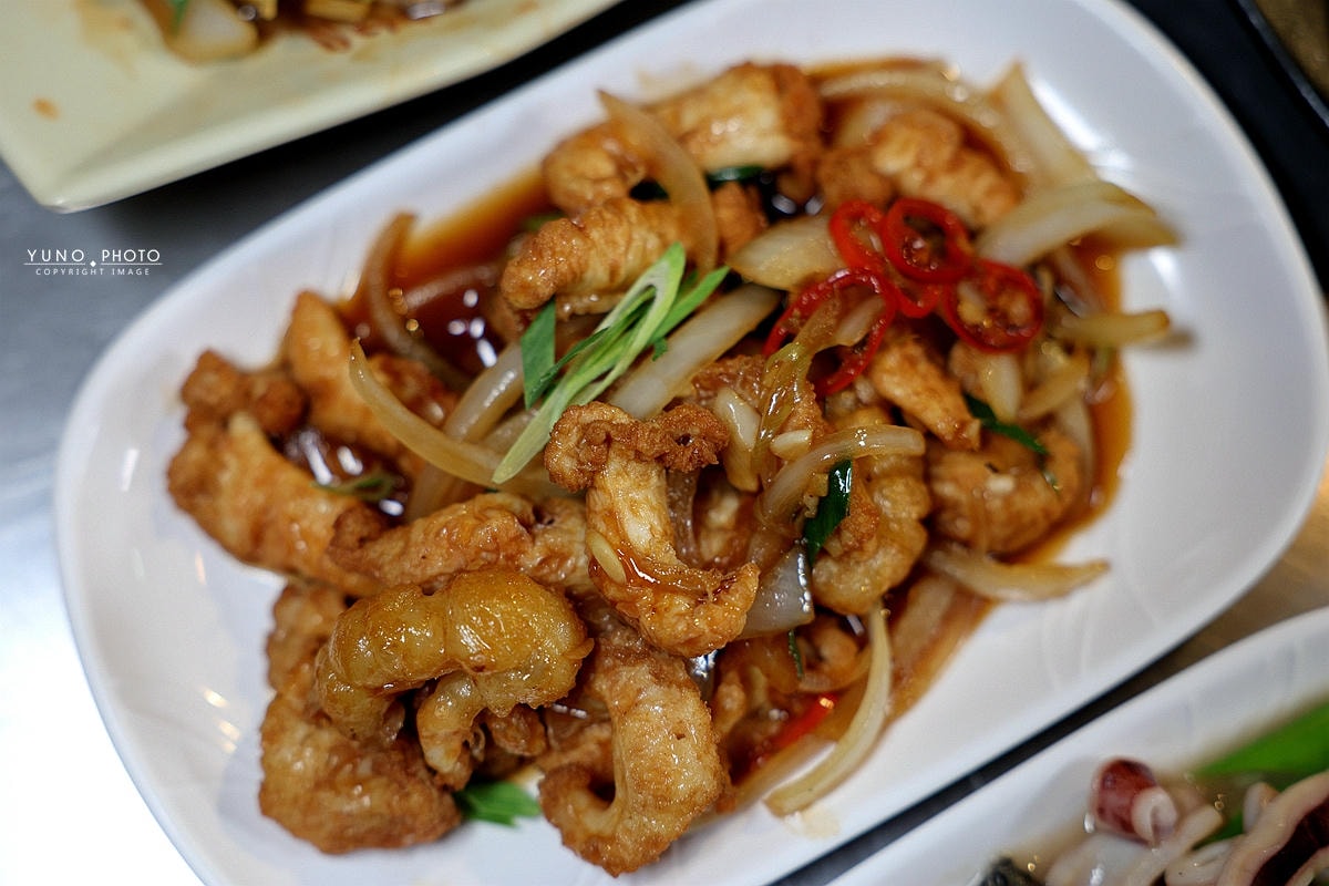 20251109-852ar 20251109-852ar