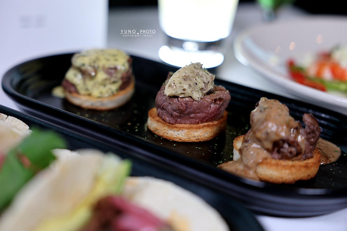 20251108-j2nlu 20251108-j2nlu