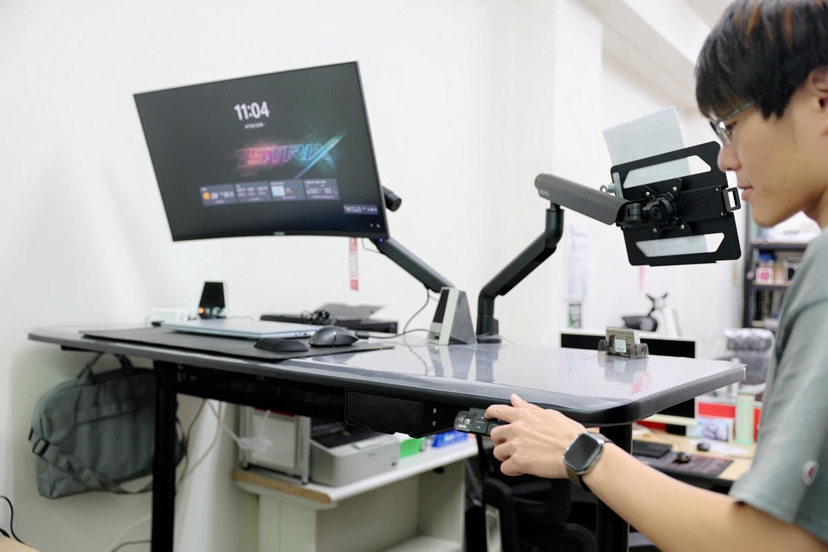 20251108-ykp6t 20251108-ykp6t