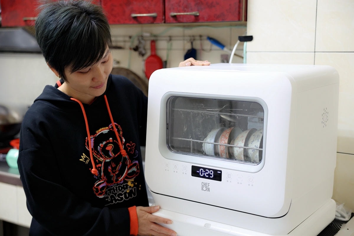 20251109-789n0 20251109-789n0