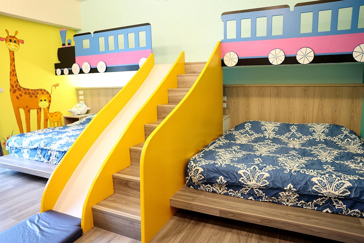 20251108-vzm1o 20251108-vzm1o