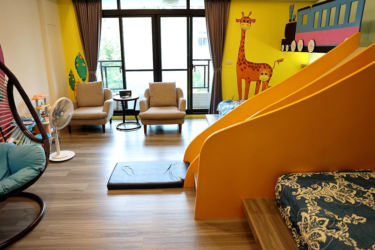 20251108-xyrqj 20251108-xyrqj