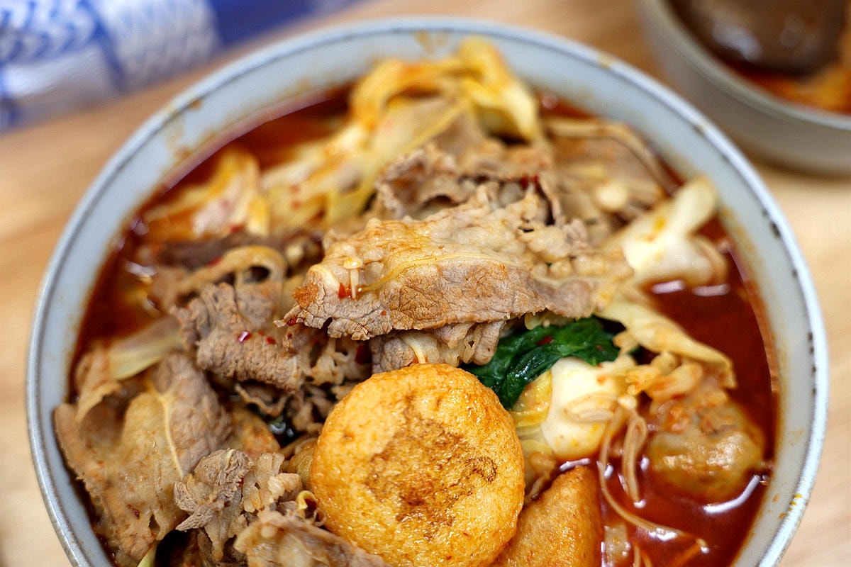 20251108-p1i62 20251108-p1i62