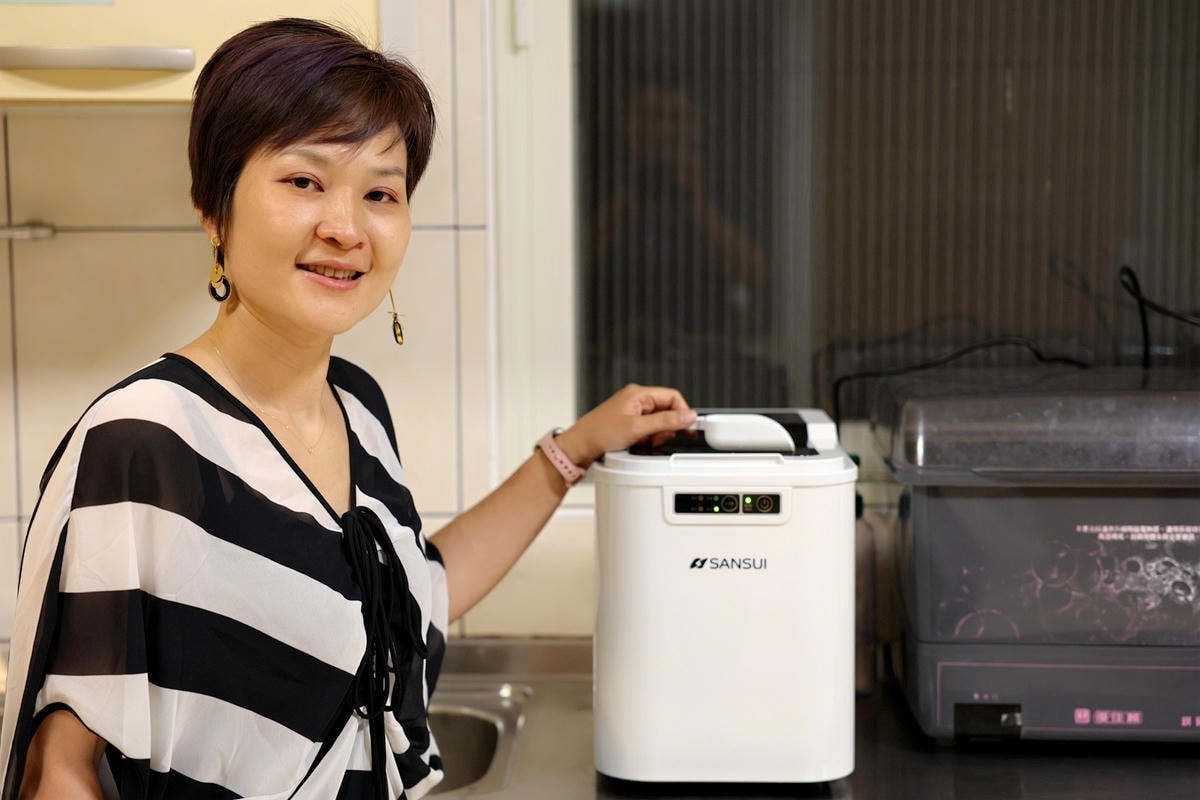 20251108-rr6pv 20251108-rr6pv