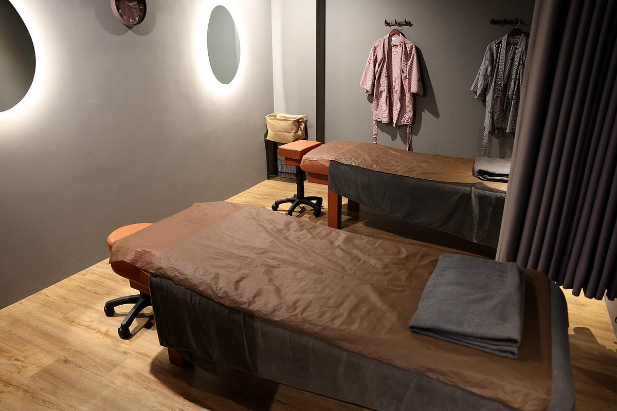 20251108-isp9q 20251108-isp9q