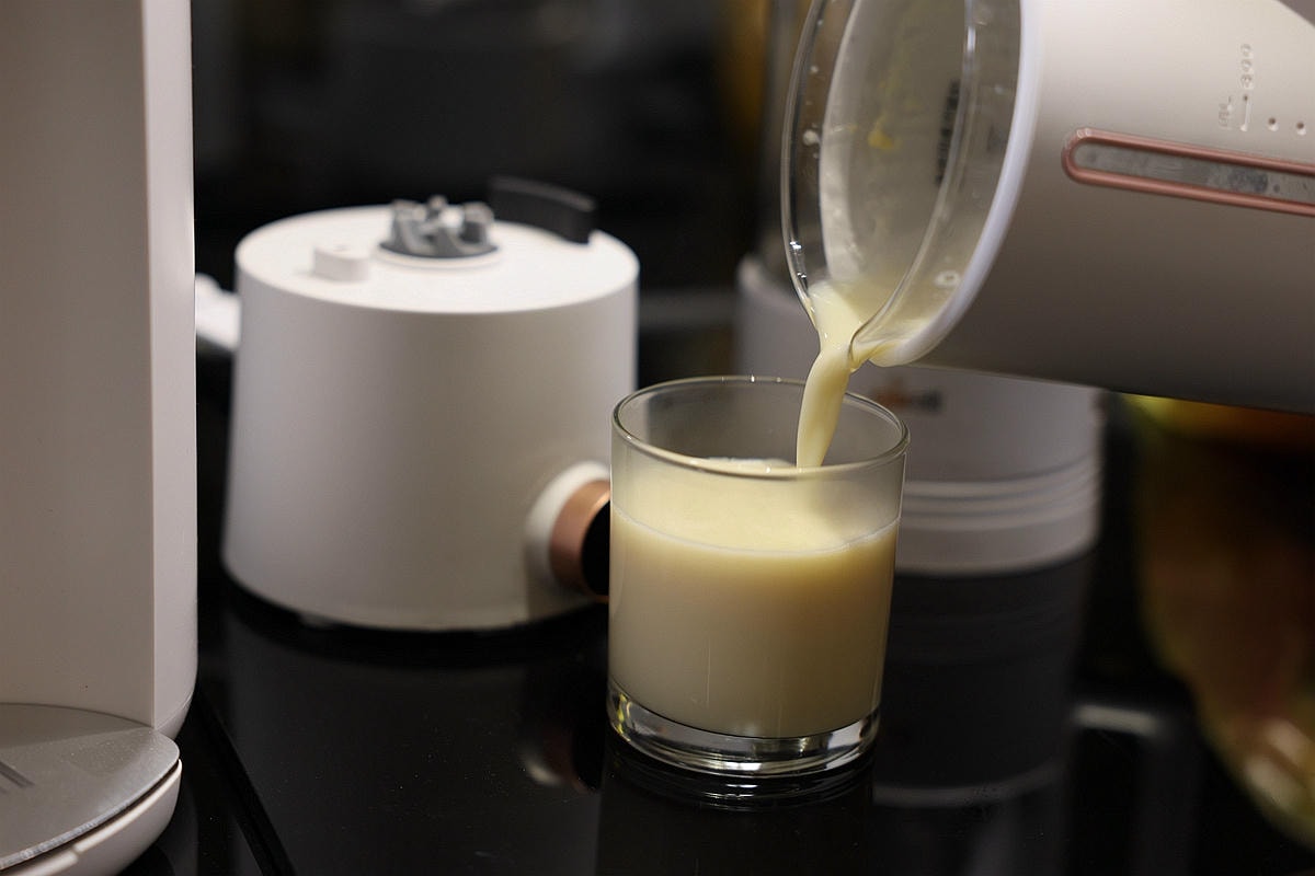 20251108-mwh1b 20251108-mwh1b