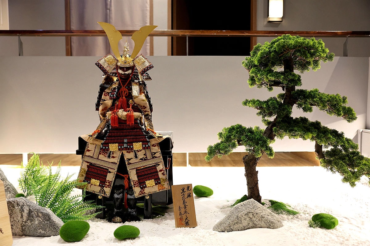 20251108-zl29e 20251108-zl29e