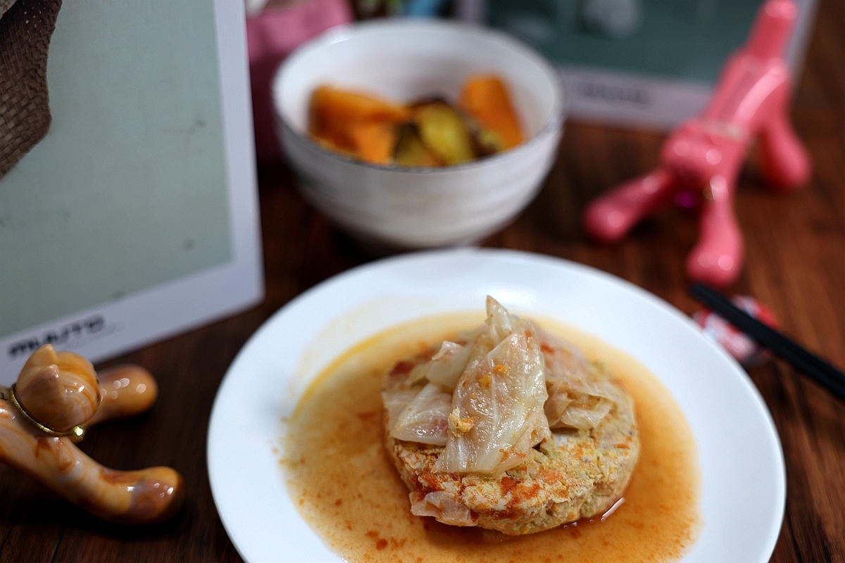 20251108-0ehyy 20251108-0ehyy