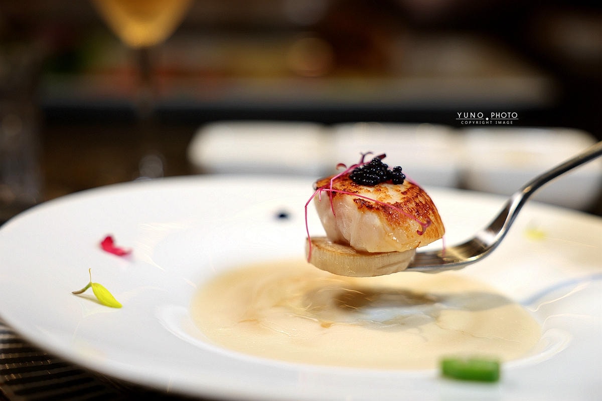 20251108-bu8zr 20251108-bu8zr