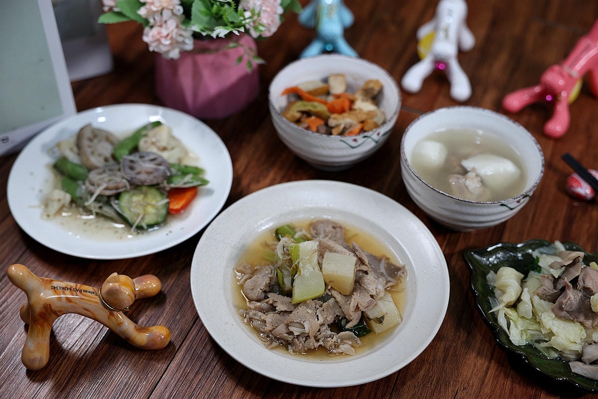 20251108-h3fjv 20251108-h3fjv