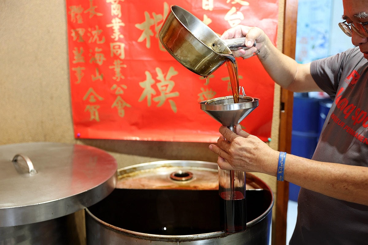 20251109-llq2c 20251109-llq2c