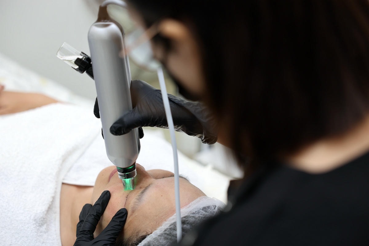 20251108-54m9w 20251108-54m9w