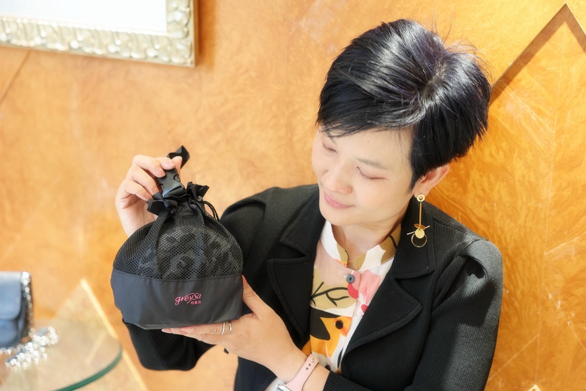 20251108-6jwc1 20251108-6jwc1