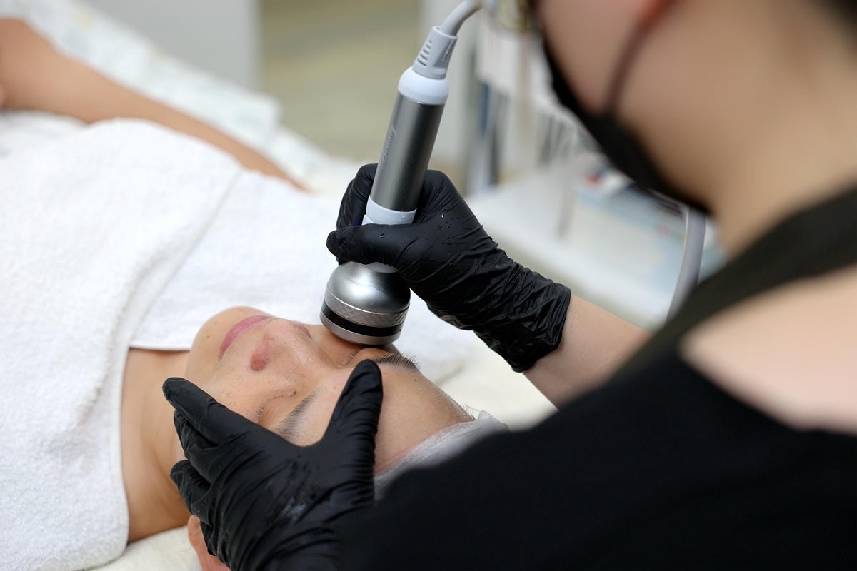 20251108-9l5sw 20251108-9l5sw