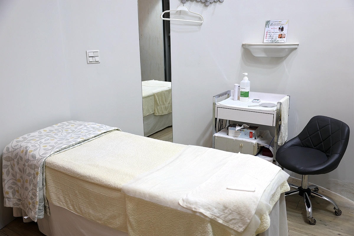 20251108-fqoy6 20251108-fqoy6