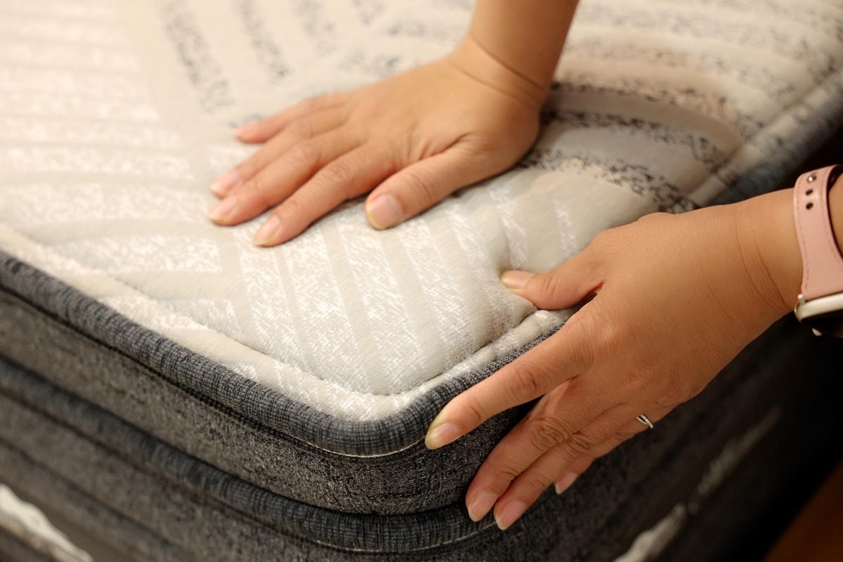 20251108-o7495 20251108-o7495