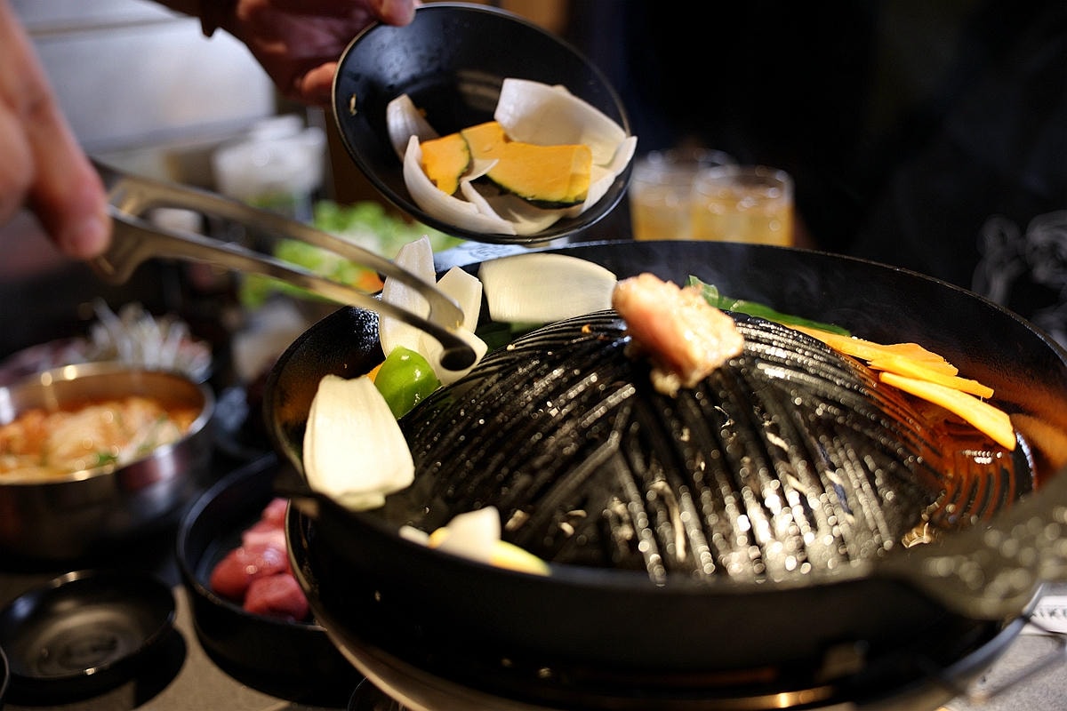 20251109-w64yo 20251109-w64yo