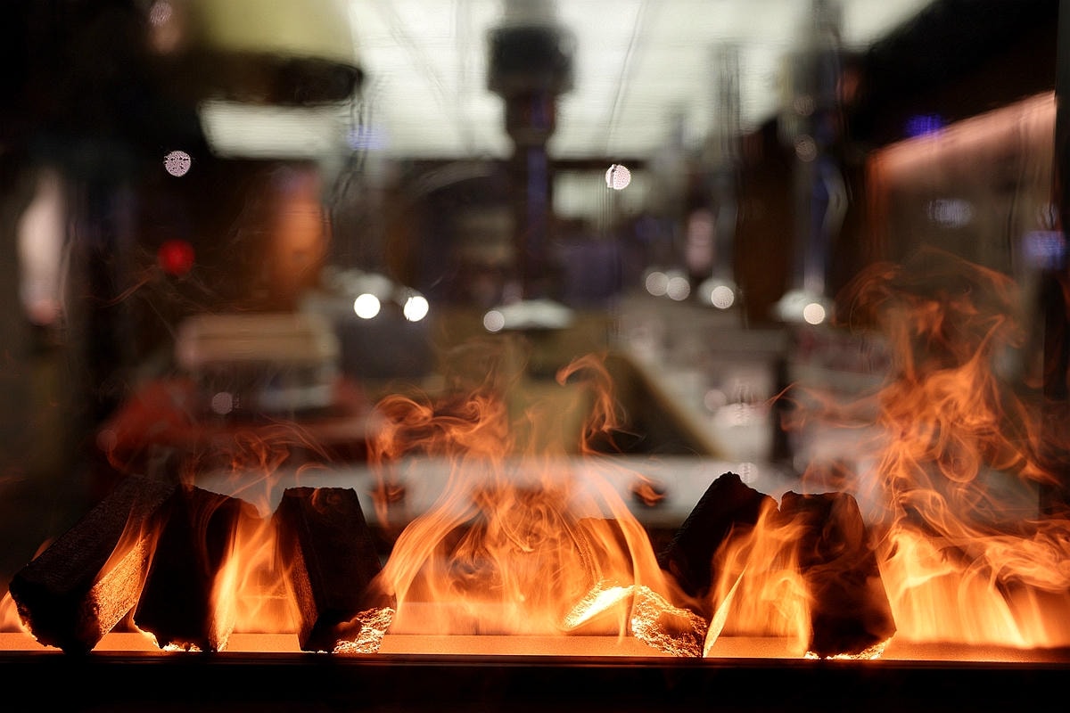 20251109-wb6zz 20251109-wb6zz