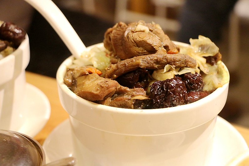 雙月食品社中和店083