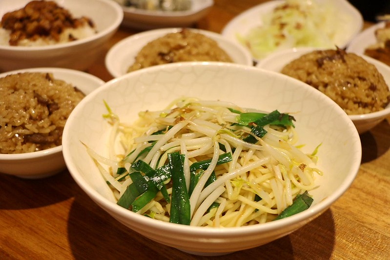 雙月食品社中和店042