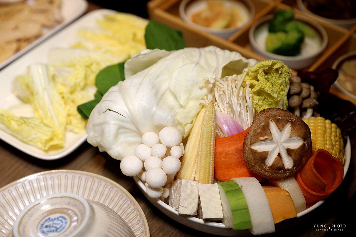 20251108-9hb2o 20251108-9hb2o