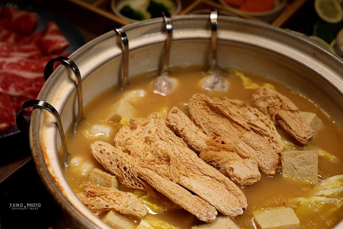 20251108-gilx3 20251108-gilx3