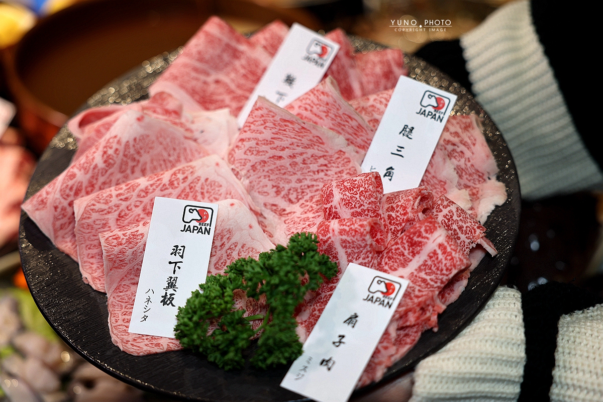 孫太太山海惠中行館|全台最貴!台中西屯吃到飽天花板 全台首創活體帝王蟹吃到飽 奢華龍蝦、A5和牛無限續點 - 第19張圖 孫太太山海惠中行館|全台最貴!台中西屯吃到飽天花板 全台首創活體帝王蟹吃到飽 奢華龍蝦、A5和牛無限續點