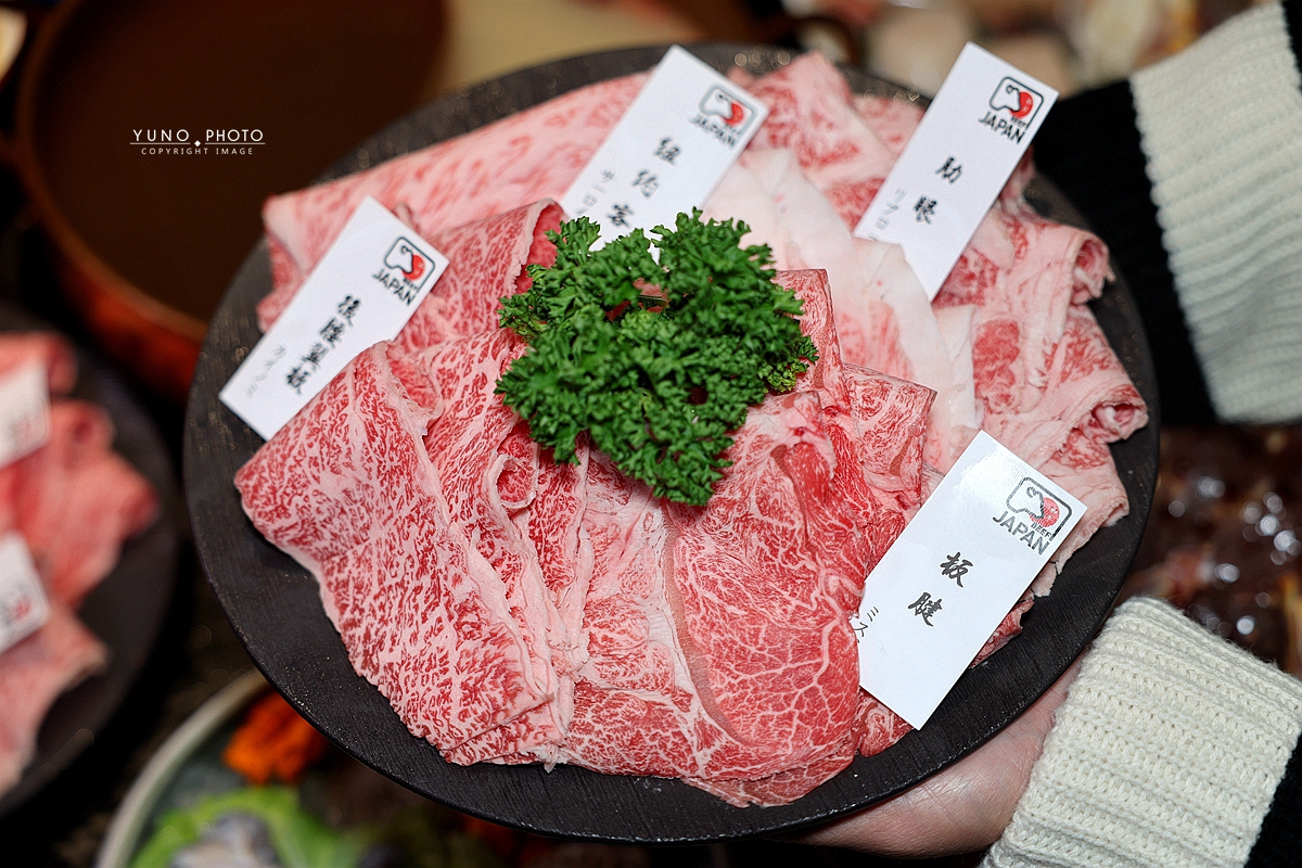 孫太太山海惠中行館|全台最貴!台中西屯吃到飽天花板 全台首創活體帝王蟹吃到飽 奢華龍蝦、A5和牛無限續點 - 第18張圖 孫太太山海惠中行館|全台最貴!台中西屯吃到飽天花板 全台首創活體帝王蟹吃到飽 奢華龍蝦、A5和牛無限續點