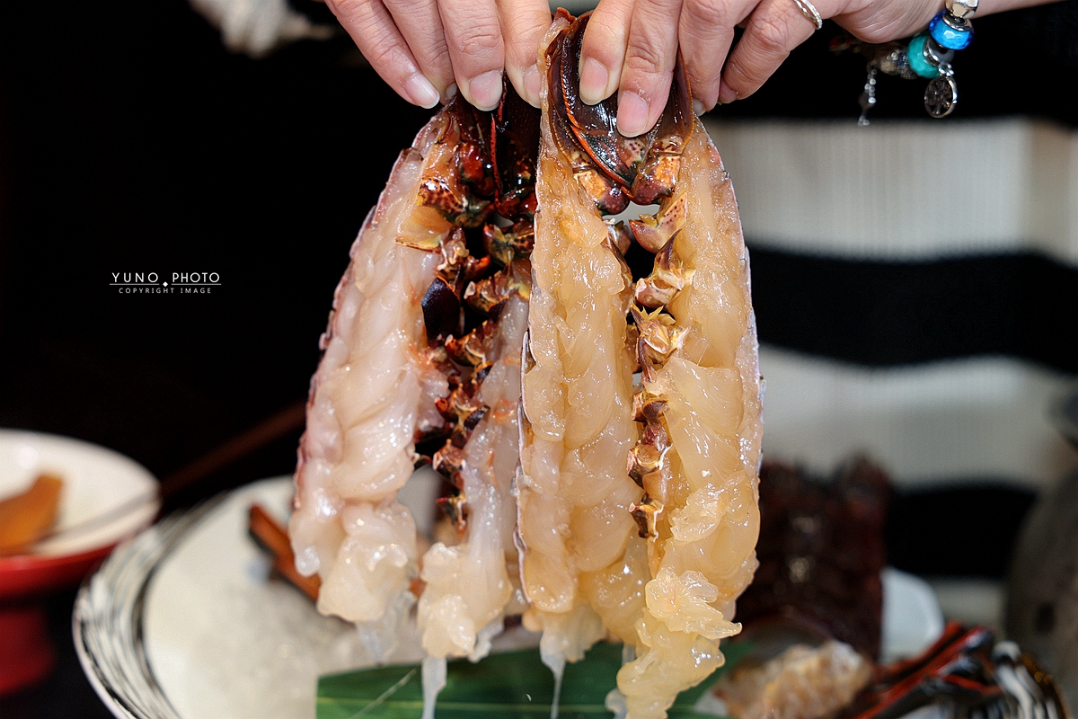 孫太太山海惠中行館|全台最貴!台中西屯吃到飽天花板 全台首創活體帝王蟹吃到飽 奢華龍蝦、A5和牛無限續點 - 第14張圖 孫太太山海惠中行館|全台最貴!台中西屯吃到飽天花板 全台首創活體帝王蟹吃到飽 奢華龍蝦、A5和牛無限續點