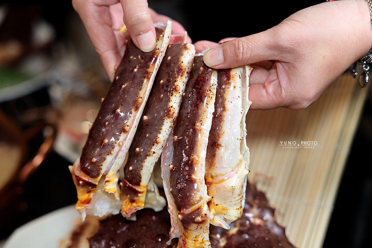 孫太太山海惠中行館|全台最貴!台中西屯吃到飽天花板 全台首創活體帝王蟹吃到飽 奢華龍蝦、A5和牛無限續點 - 第11張圖 孫太太山海惠中行館|全台最貴!台中西屯吃到飽天花板 全台首創活體帝王蟹吃到飽 奢華龍蝦、A5和牛無限續點