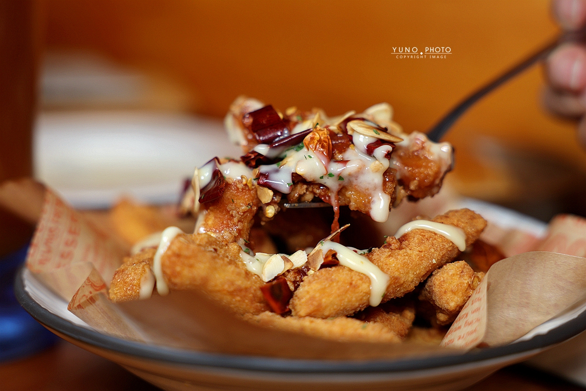 山終小鄰義大利麵專賣｜藏在逢甲巷弄的木質森林系餐廳 深夜職人義大利麵