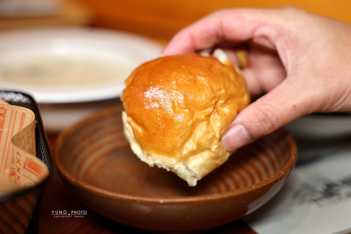 山終小鄰義大利麵專賣｜藏在逢甲巷弄的木質森林系餐廳 深夜職人義大利麵