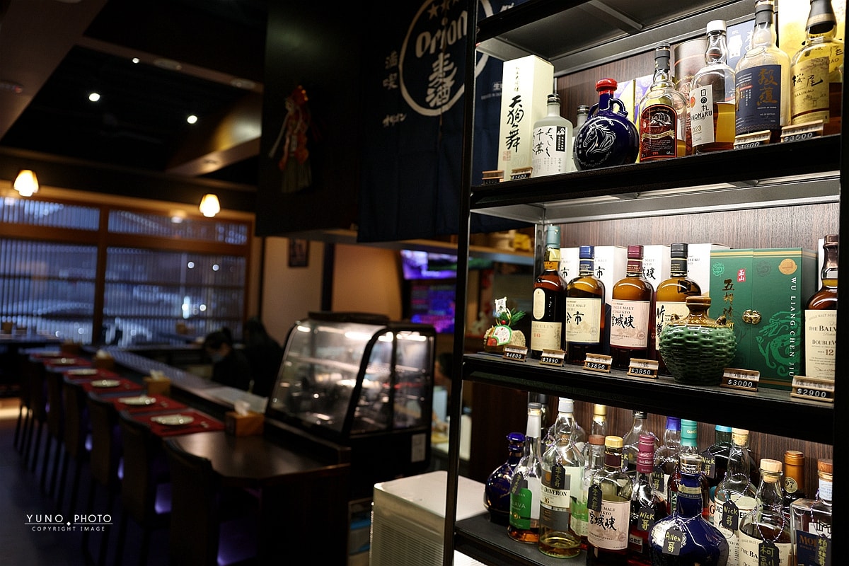 新竹燒肉推薦|極賀燒肉專賣Bar:專人代烤A5宮崎和牛、野生波紋龍蝦 從炭火香到海鮮甜都讓人停不下來 - 第5張圖 新竹燒肉推薦|極賀燒肉專賣Bar:專人代烤A5宮崎和牛、野生波紋龍蝦 從炭火香到海鮮甜都讓人停不下來