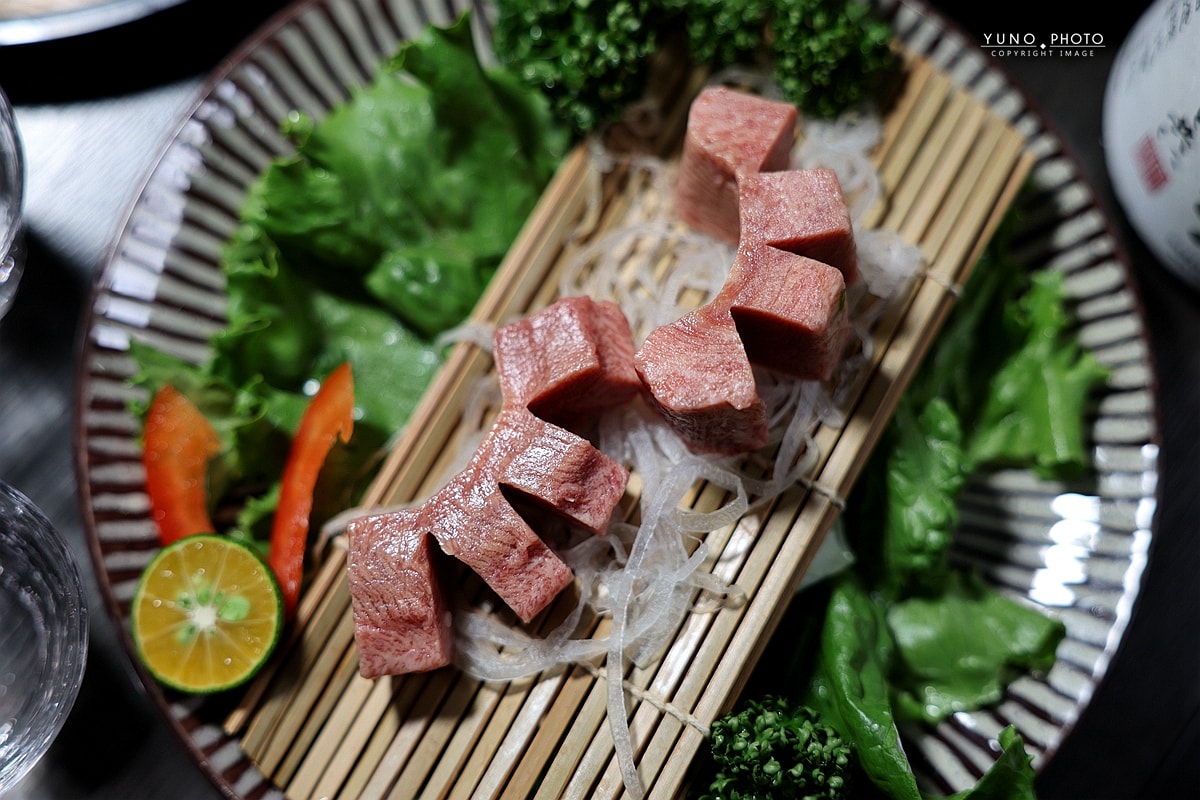 新竹燒肉推薦|極賀燒肉專賣Bar:專人代烤A5宮崎和牛、野生波紋龍蝦 從炭火香到海鮮甜都讓人停不下來 - 第22張圖 新竹燒肉推薦|極賀燒肉專賣Bar:專人代烤A5宮崎和牛、野生波紋龍蝦 從炭火香到海鮮甜都讓人停不下來