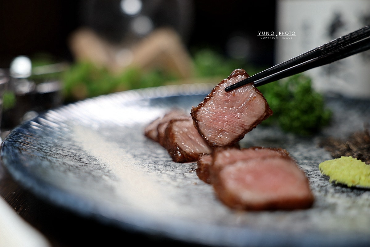 新竹燒肉推薦|極賀燒肉專賣Bar:專人代烤A5宮崎和牛、野生波紋龍蝦 從炭火香到海鮮甜都讓人停不下來 - 第30張圖 新竹燒肉推薦|極賀燒肉專賣Bar:專人代烤A5宮崎和牛、野生波紋龍蝦 從炭火香到海鮮甜都讓人停不下來