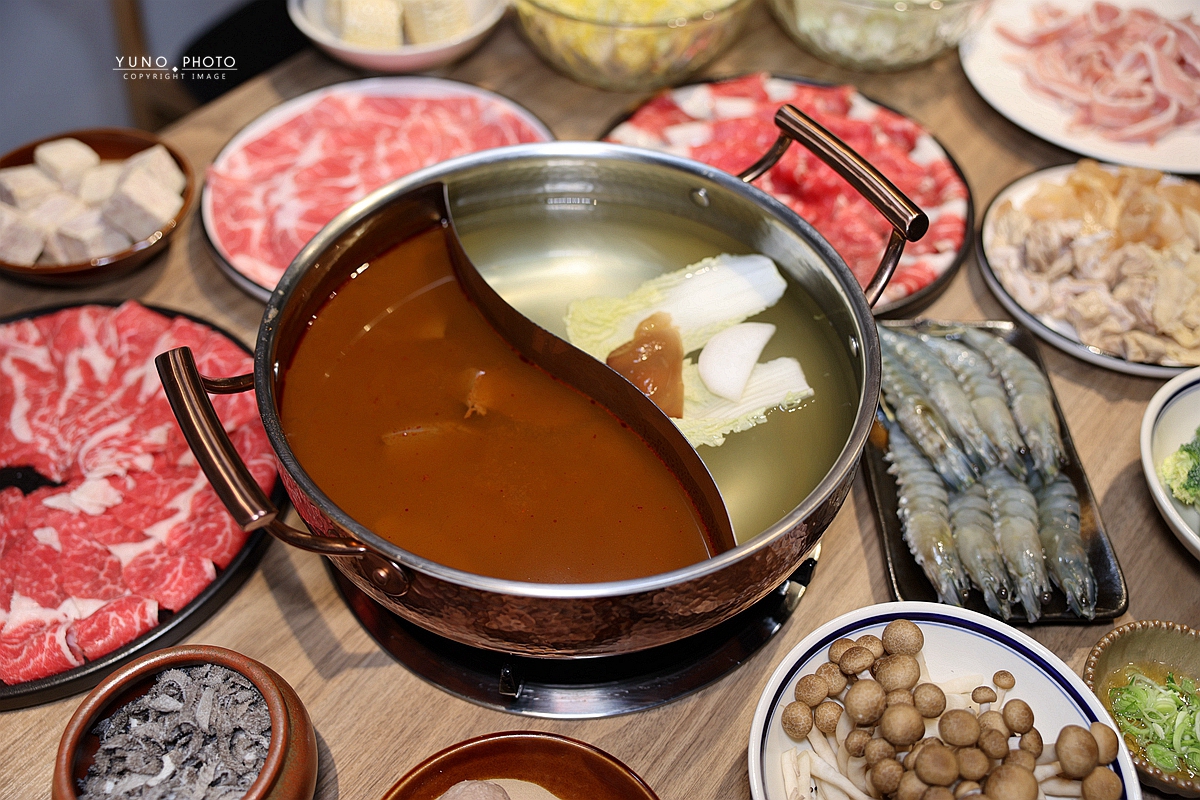 信義區私藏巷弄美食!法式大廚開的「員外佬麻辣火鍋」純天然蔬果慢熬湯底 顛覆麻辣鍋的想像 - 第11張圖 信義區私藏巷弄美食!法式大廚開的「員外佬麻辣火鍋」純天然蔬果慢熬湯底 顛覆麻辣鍋的想像